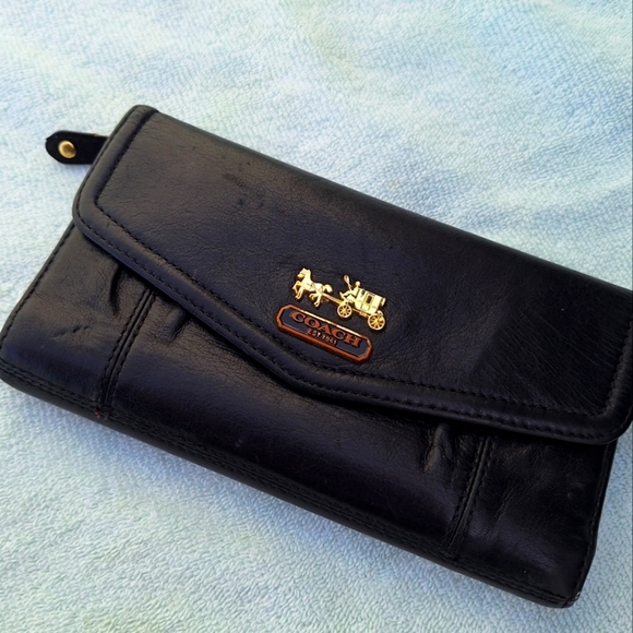 Coach Handbags - Coach Logo Black Leather Wallet